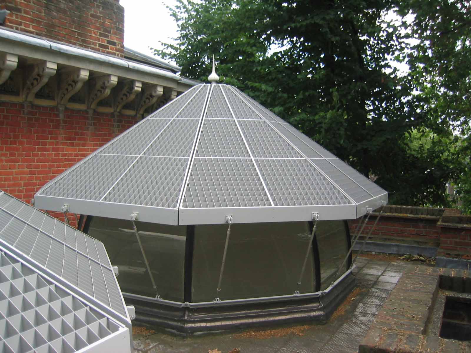 Leighton House – Domed Skylight Sun Louvres